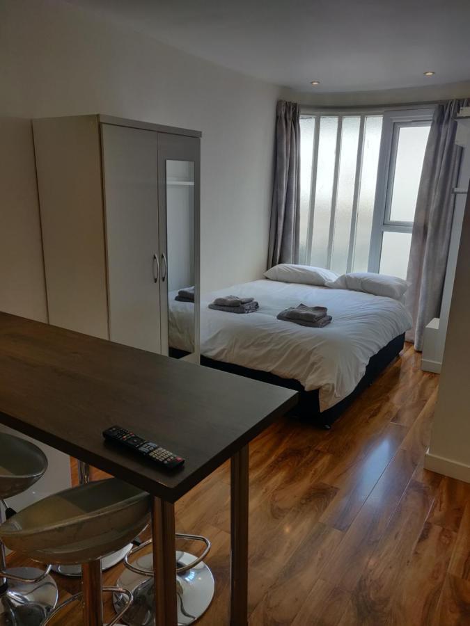 Broughty Ferry Road Hotel By Pillow Dundee Room photo
